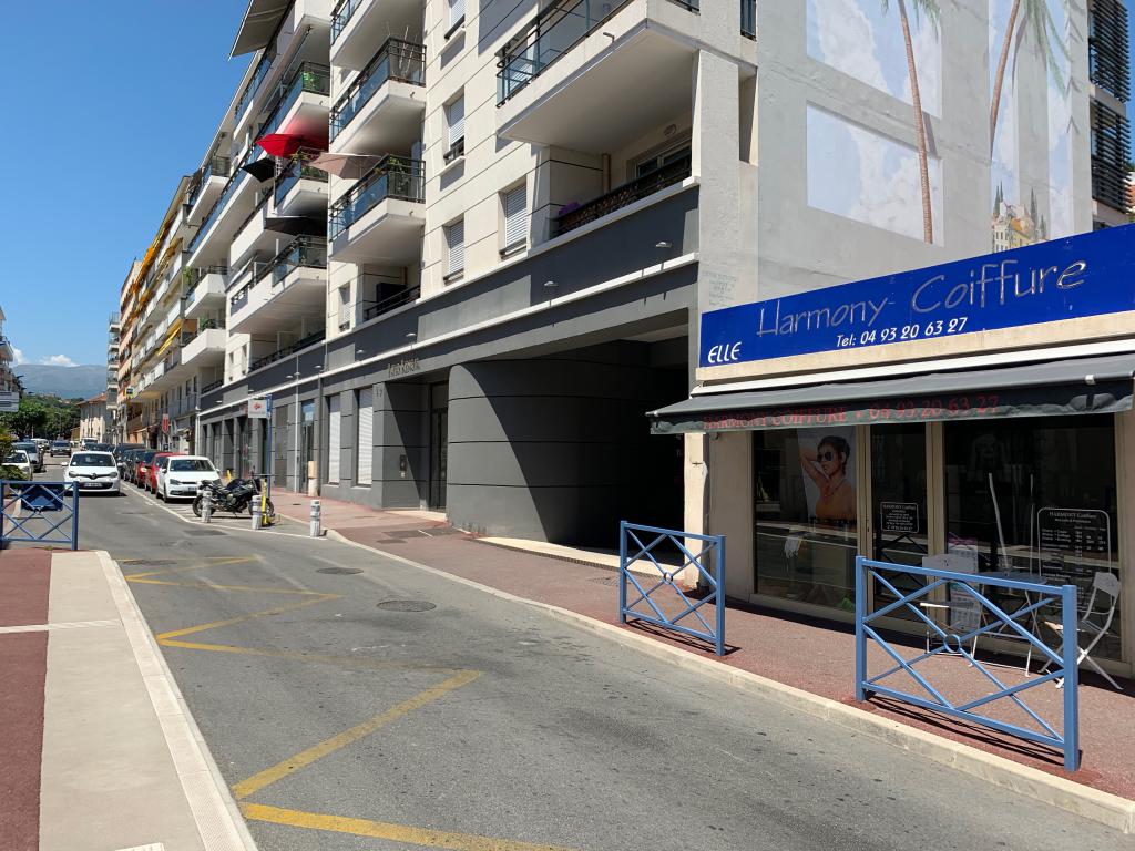 vente immobilier professionnel MURS COMMERCIAUX OCCUPES EN CENTRE VILLE DE CAGNES SUR MER